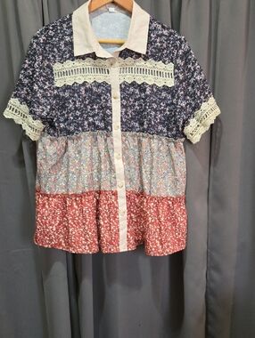 FLORAL PATCHWORK BUTTON-UP BLOUSE XL